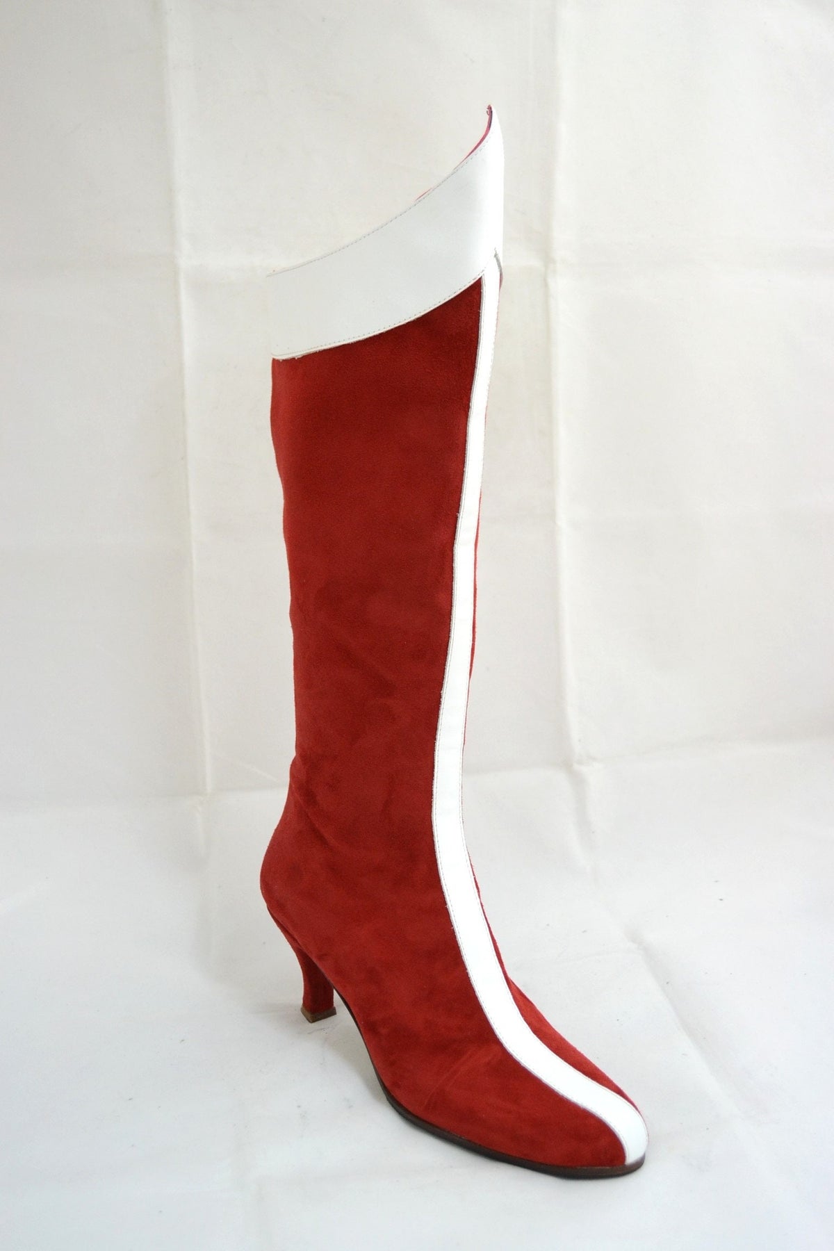 STIVALI DONNA BOOTS Wonder Woman vera pelle scamosciato colore rosso, fodera pelle suola cuoio made in Italy artigianali su misura