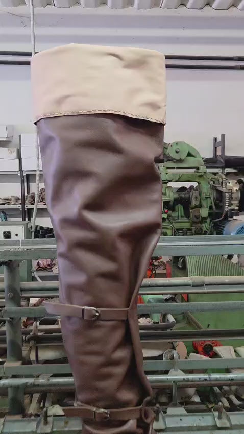 Stivali Cavalleria Medievale in vera pelle di vitello marrone con rovescia beige, ARTIGIANALI made in italy su misura